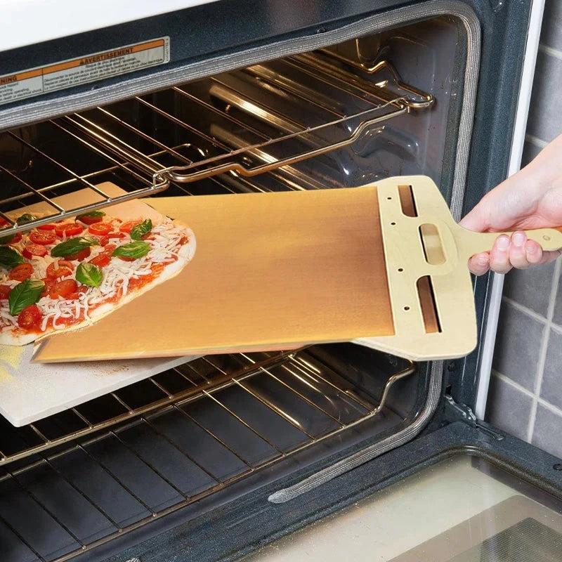 Pizzaspade med glidfunktion – tunn & värmetålig design - ELLY